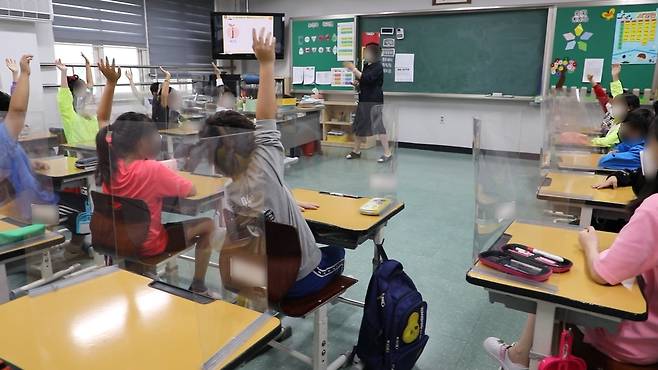 중국어 수업 받는 구로남초 학생들 [촬영 문혜원 인턴기자]