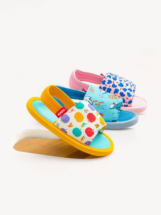 매트 소재로 만든 층간소음 방지 슬리퍼.