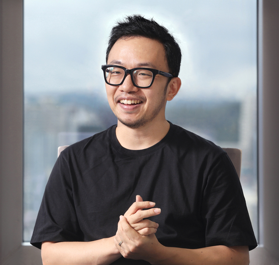 Lee Seung-jae, Bucketplace CEO, speaks during an interview with Korea JoongAng Daily at Bucketplace office in Gangnam, southern Seoul, on Sept. 29. [PARK SANG-MOON]