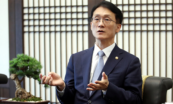 Korea Customs Service"s commissioner Lim Jae-hyeon. [Photo by Kim Ho-young]