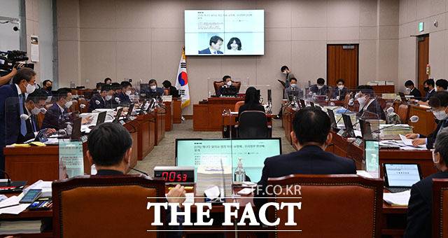 2년 4개월 동안 소식 없는 윤지오 후원금 반환소송