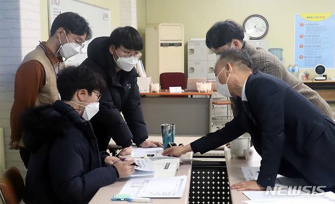 [광주=뉴시스] 인재육성아카데미는 '스마트팩토리 생산관리전문가과정' 연수생을 오는 25일까지 모집한다고 15일 밝혔다. (사진=인재육성아카데미 제공). photo@newsis.com *재판매 및 DB 금지