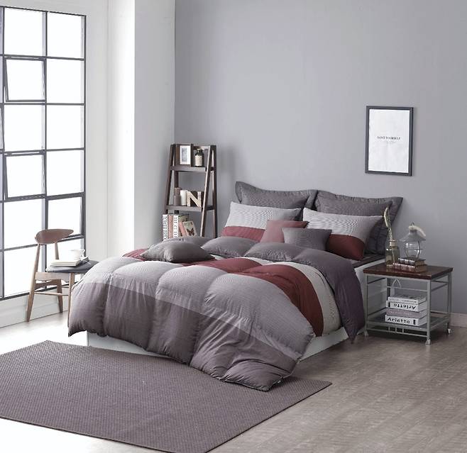 [서울=뉴시스] 알레르망은 제3회 구스 블랙프라이데이 행사를 오는 29일부터&nbsp;전국 백화점 및 가두점에서 진행한다. 2021.10.15 (사진=알레르망 제공) *재판매 및 DB 금지