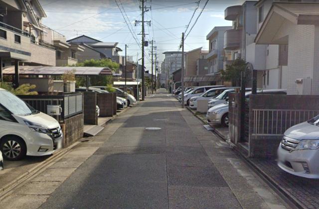 차고지 증명제의 교범으로 불리는 일본. 나고야시 주택가에선 골목에 주차된 차량을 보기 힘들다. 구글 스트릿뷰 캡처