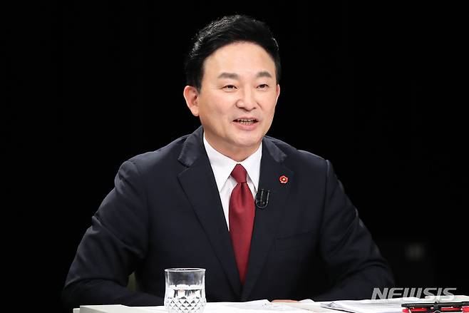 [제주=뉴시스] 우장호 기자 = 국민의힘 원희룡 대선 경선 후보.  (제주도사진기자회) 2021.10.13. woo1223@newsis.com