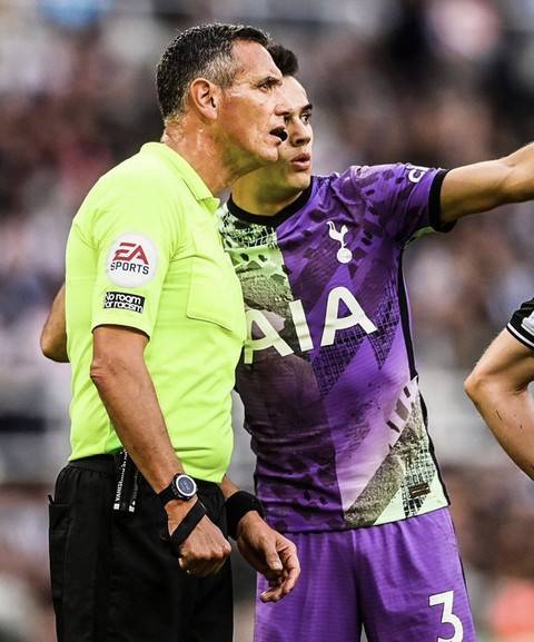 세르히오 레길론(오른쪽, 토트넘홋스퍼). 토트넘홋스퍼 공식 트위터 캡처