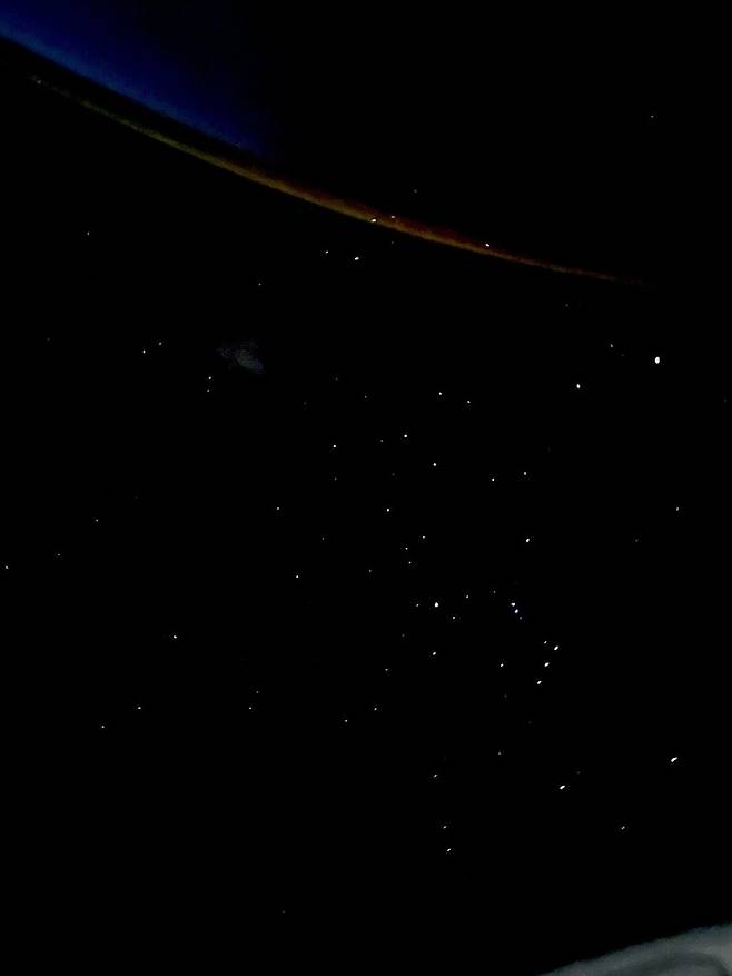 시안 프록터가 우주여행 중에 찍은 오리온 별자리. 프록터는 “사람들이 우주에서 본 별은 어떠냐고 묻는데 이 사진이 가장 멋지게 나왔다”고 말했다. 시안 프록터 트위터