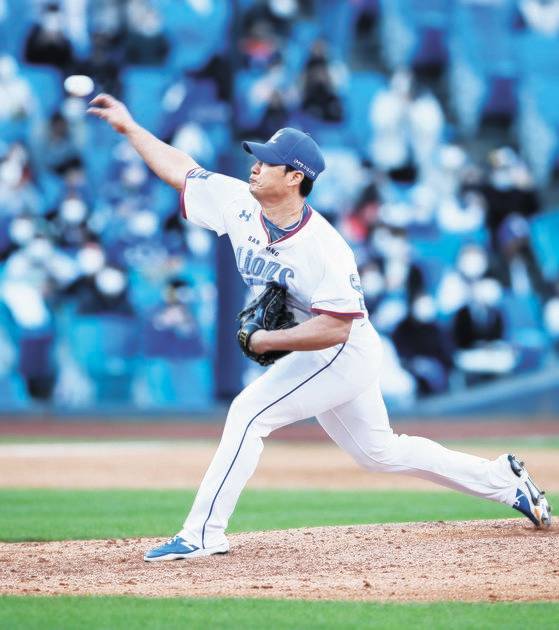 삼성 라이온즈 마무리 오승환이 17일 키움 히어로즈전에서 역투하는 모습. 그는 후반기 삼성의 상승세를 이끌고 있다. [사진 삼성 라이온즈]