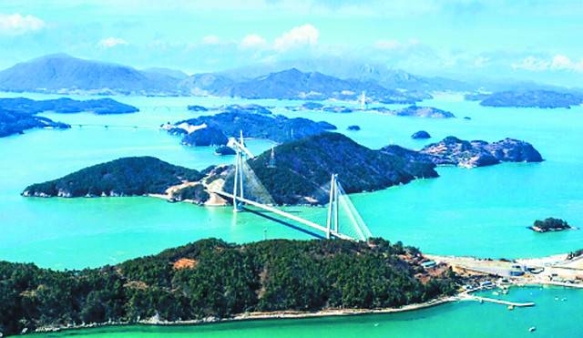 전남 여수 돌산에서 고흥 영남까지 이어지는 백리섬섬길 전경. 여수시 제공