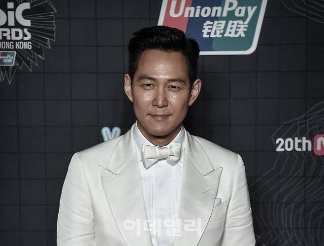 배우 이정재가 미 유력 일간지 뉴욕타임스(NYT)와의 인터뷰에서 오징어게임은 이타심에 대한 이야기라고 설명했다. (사진= AFP)