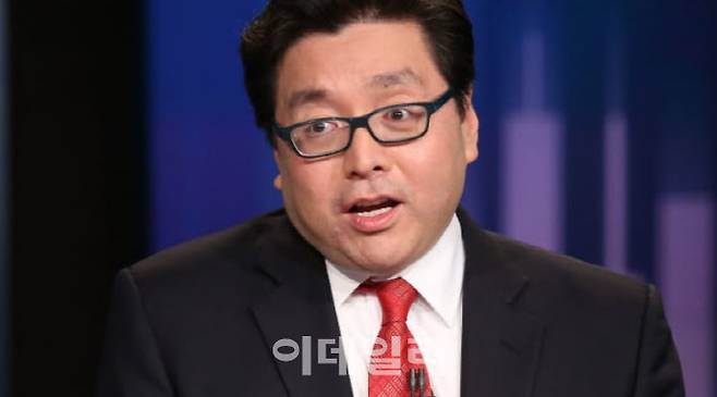 비트코인이 연내 10만달러를 돌파할 것이라는 분석이 나왔다. 사진은 펀드스트랫의 톰 리 공동창립자다. (사진= CNBC 캡처)