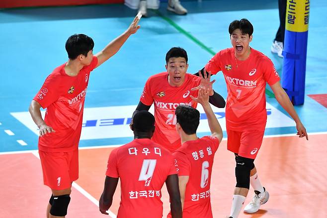 한국전력이 삼성화재를 3-0으로 이겼다.(KOVO제공)© 뉴스1