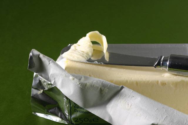 가공육, 튀긴 음식, 고지방을 즐기는 사람은 즐기지 않는 사람보다 황반변성 발병 위험이 3배 더 높은 것으로 나타났다./사진=클립아트코리아