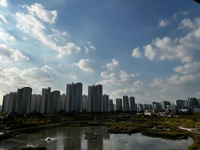 아이폰13 미니 사진 스타일 모드 중 ‘풍부한 대비’로 촬영한 이미지. [박혜림 기자/rim@]