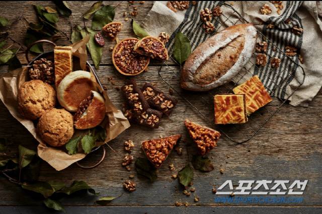 파라다이스호텔 캘리포니아 호두 콜라보 신메뉴