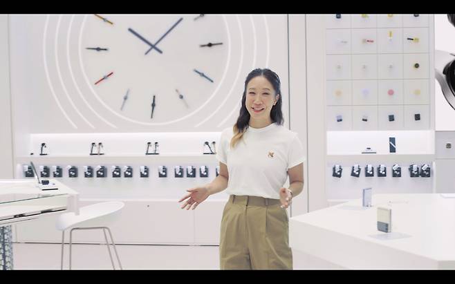 박유니 삼성전자 무선사업부 프로가 갤럭시 언팩 파트 2 행사에서 발표를 하고 있다. /삼성전자