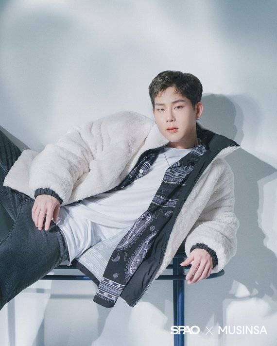 스파오 리버서블 푸퍼