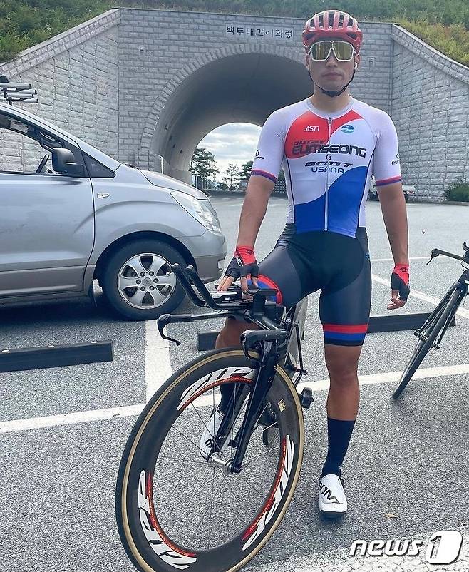 21일 충북 음성군은 군청 사이클팀 장경구 선수가 2021 사이클 국가대표 선발전에서 우승해 내년 아시안게임에 한국 대표로 출전한다고 밝혔다. 사진은 장 선수 모습.(음성군 제공)2021.10.21/© 뉴스1