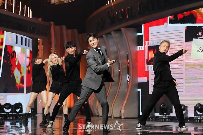 영탁 '신나는 무대'[★포토]