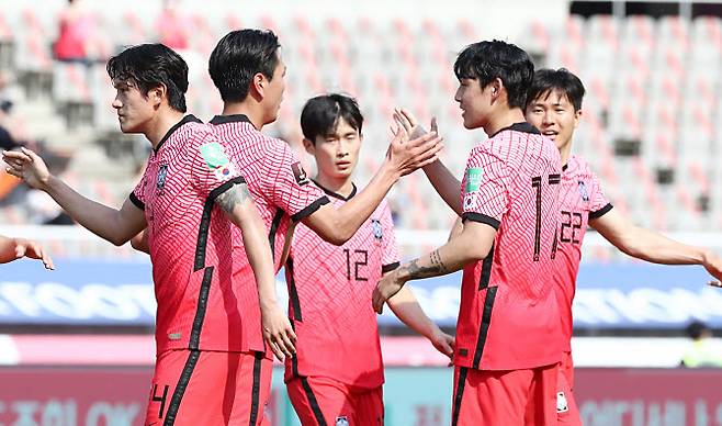 한국 축구 국가대표팀이 다음달 열리는 2022 카타르 월드컵 아시아지역 최종예선 홈 경기를 고양종합운동장에서 치른다. 사진은  지난 6월 고양종합운동장에서 열린 레바논과의 2차 예선 홈경기 모습. 사진=뉴시스