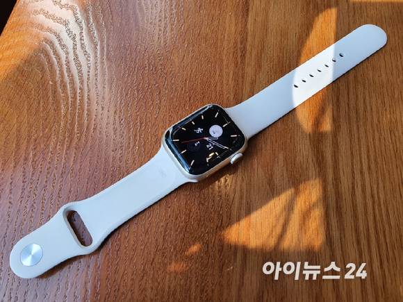 애플워치7 자오선 워치페이스 [사진=민혜정 기자]