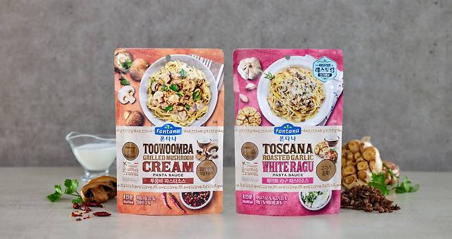 정통 서양식 브랜드 폰타나가 1인용 파스타소스 신제품 ‘투움바 그릴드 머쉬룸 크림’ 파스타소스와 ‘로스티드 갈릭 화이트 라구’ 파스타소스를 출시했다. (폰타나 제공)