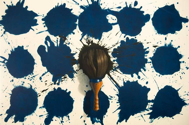 [부산=뉴시스]이정웅 화백, 2020 BRUSH oil and mixed media  on canvas 195×130cm. (사진=해운대 영무파라드제공) *재판매 및 DB 금지