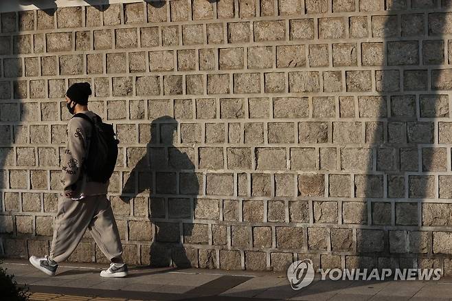 '아침엔 춥네' [연합뉴스 자료 사진]