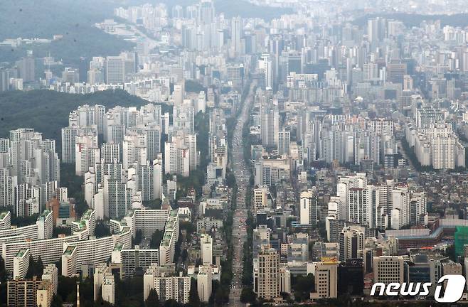 서울 아파트와 빌라 모습(자료사진) 2021.10.11/뉴스1 © News1 송원영 기자