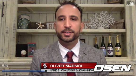 [사진] 26일(한국시간) 화상 인터뷰를 통해 기자회견을 하고 있는 올리버 마몰 세인트루이스 신임 감독. <MLB.com 캡처>