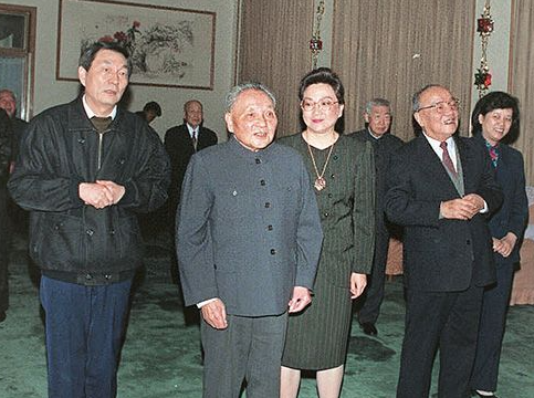 남순강화 당시 덩샤오핑. (출처=바이두)