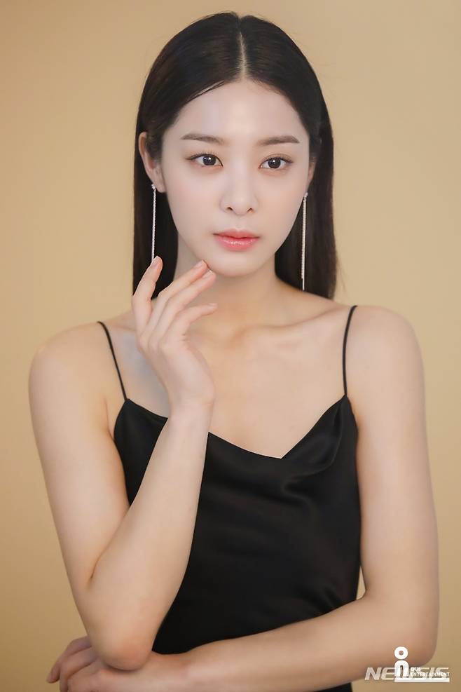 [서울=뉴시스] 설인아. 2021.10.27. (사진 = 위엔터테인먼트 제공) photo@newsis.com