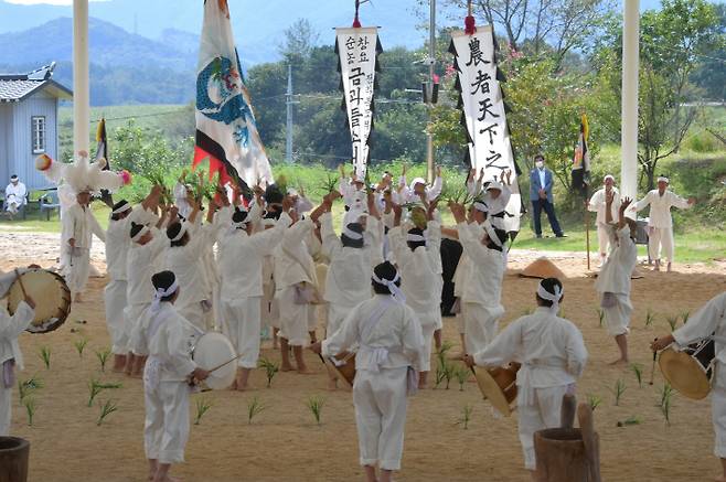 제19회 순창농요금과들소리(전라북도 무형문화재 제32호) 정기 현장공연이 오는 29일 오전 10시 순창농요금과들소리전수관 야외 공연장에서 열린다. 순창군 제공