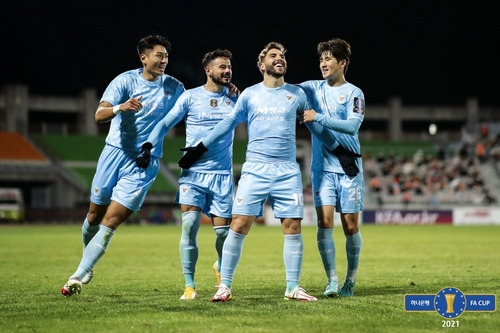 라마스(오른쪽 두 번째) 득점에 환호하는 대구 선수들 [대한축구협회 제공. 재판매 및 DB 금지]