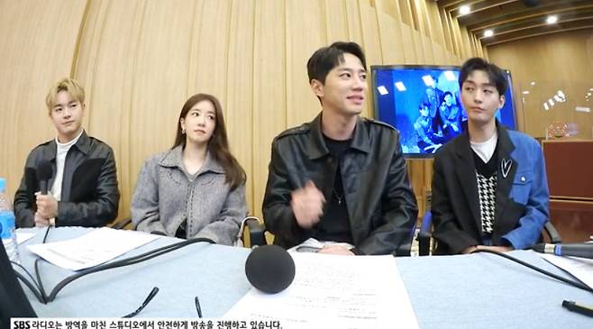 SBS 파워FM '두시탈출 컬투쇼' 보이는 라디오 화면 갈무리 © 뉴스1