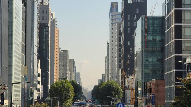 오피스 빌딩이 모여있는 서울 강남 테헤란로 모습 [헤럴드경제DB]