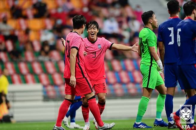 황선홍호의 기뻐하는 모습. 대한축구협회 제공