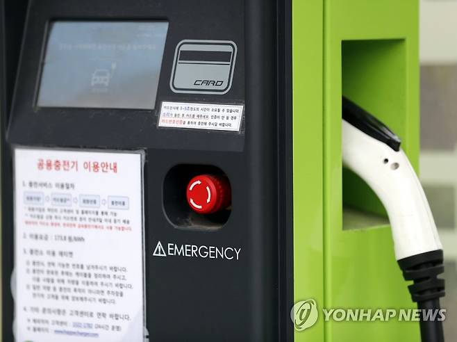 전기차 충전소. 기사와 직접적 관련 없음. [촬영 이상학. 재판매 및 DB 금지]