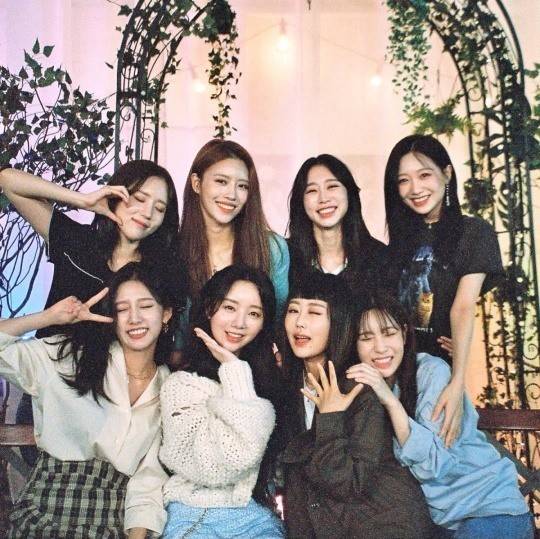 [서울=뉴시스] 러블리즈. (사진=류수정 인스타그램 제공).2021.11.02.photo@newsis.com