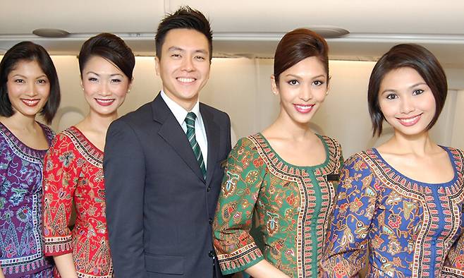 싱가포르항공의 승무원들. 싱가포르항공 제공