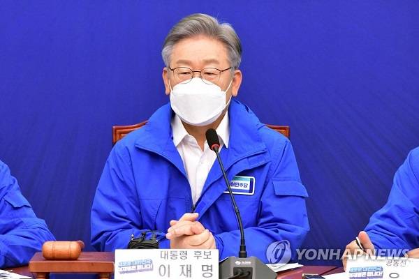 더불어민주당 이재명 대선후보가 8일 국회에서 열린 중앙선거대책위원회의에서 발언하고 있다. [사진 = 연합뉴스]