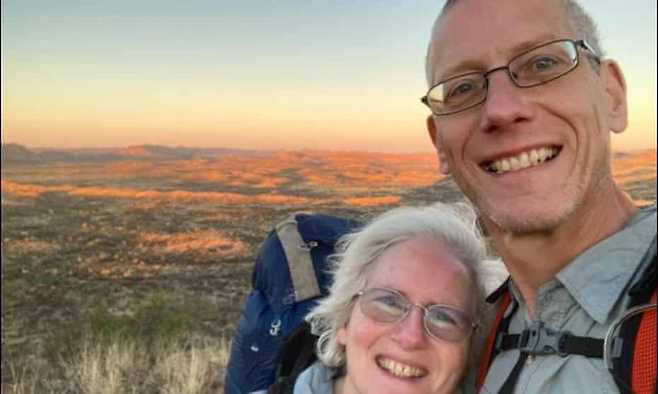 호주 해변에서 상어 습격으로 실종된 57세 남성 폴 밀라칩과 그의 아내 모습.(사진=웨스턴오스트레일리아 경찰)