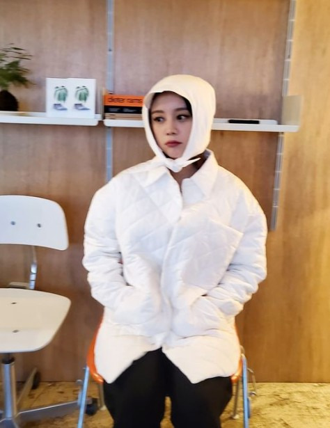 Hyeolim, from the group Wonder Girls, revealed her friendship with Yubin.On the 11th, Hyeolim posted several photos on his instagram with the phrase We launched our Yubin representative fashion brand and can not take a certification shot.The contents of the photo are the clothes launched by Yubin and various poses. Hyeolim is cute with a small face and clear features even though he surrounds his head.Also among the pregnancy, the friendship of two people promoting the product for Yubin attracted attention.Meanwhile, Hyeolim made his debut in 2010 as a new member of Wonder Girls.In July last year, he married Shin Min-chul, a Taekwondo player and representative of the extreme Taekwondo team Mirme, and recently collected pregnancy with Confessions.