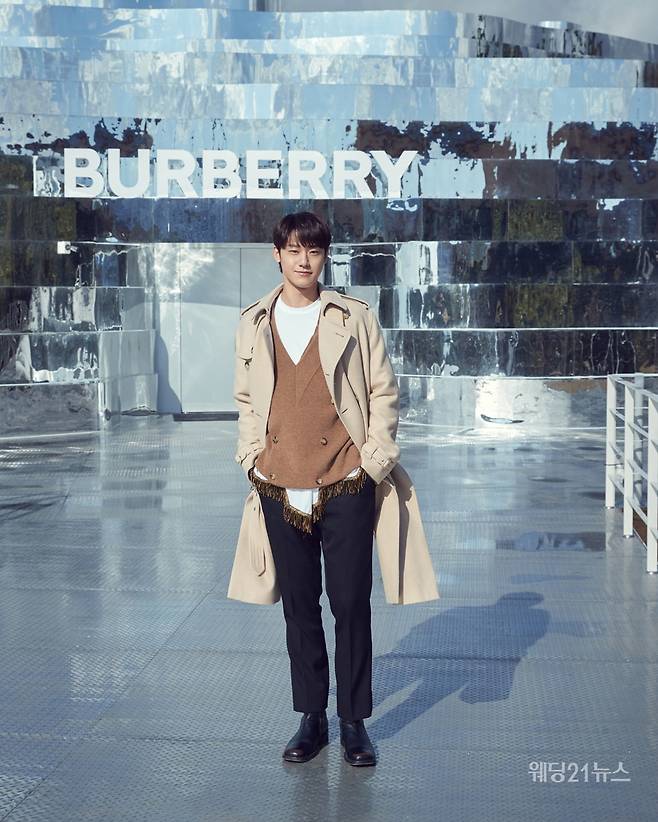 사진 : 버버리, 위하준 '이매진드 랜드스케이프 제주(THE IMAGINED LANDSCAPES JEJU)'