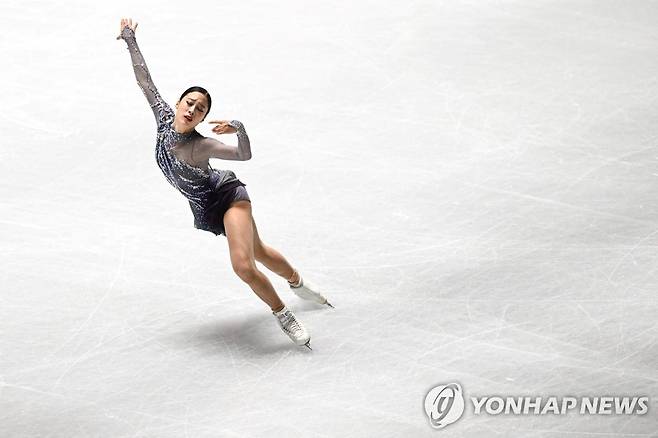 연기 펼치는 유영 [AFP=연합뉴스]