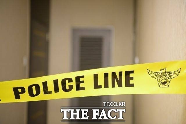 16일 경남 창원중부경찰서 등에 따르면 이날 오후 2시 24분께 창원시 의창구 경남지방병무청 4층 옥상에서 A(21)씨가 투신했다. /더팩트DB