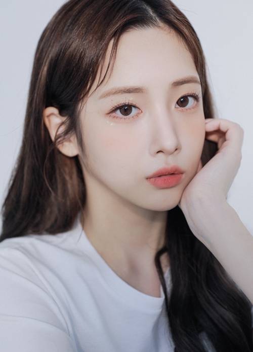 러블리즈 출신 유지애가 YG 케이플러스와 전속 계약을 체결했다. 사진=YG 케이플러스