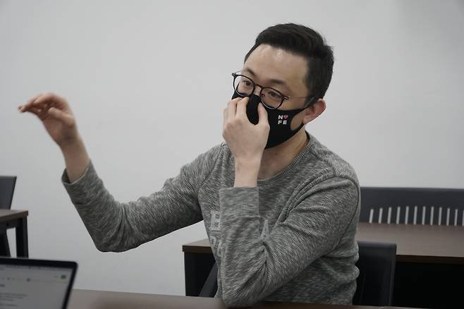 지난 5일 서울 강남구 데이원컴퍼니 건물에서 인터뷰한 강호준 데이원컴퍼니 스쿨사업부기획팀 팀장. 사진 데이원컴퍼니