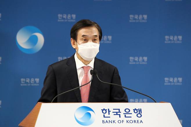 이주열 한국은행 총재가 25일 오전 서울 중구 한국은행에서 열린 통화정책방향 기자간담회에서 발언하고 있다.