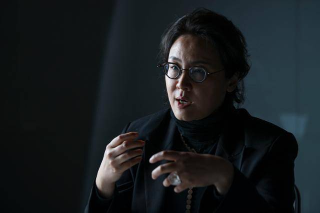 자살 사별자들의 진정한 애도는 죽음을 마음으로 받아들이는 것에서 시작된다. 그러기까지 여정은 치열하다. 이한호 기자